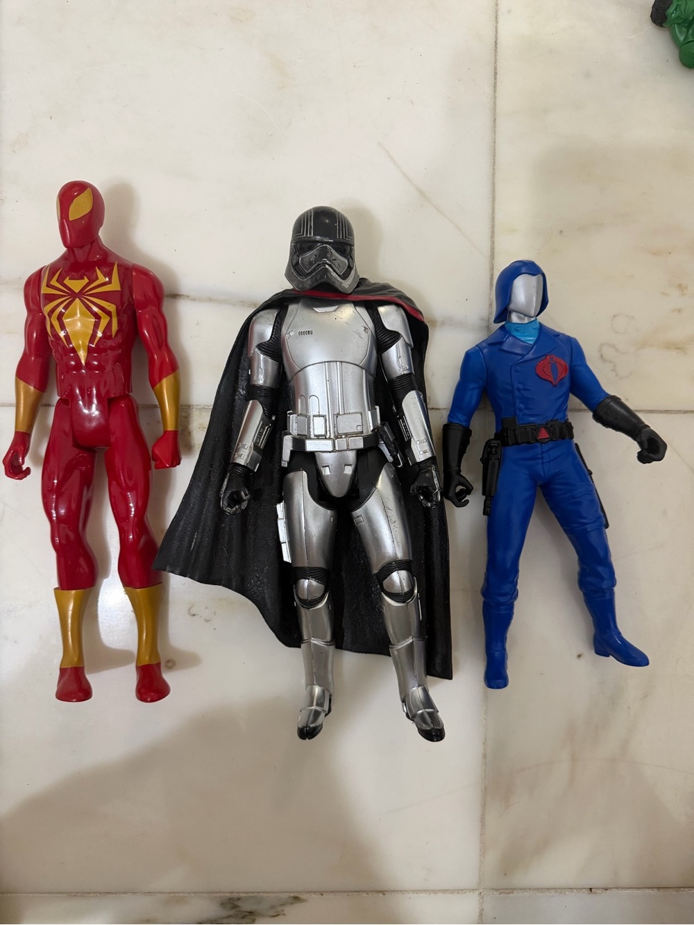 Star Wars Style Silver and Black Action Figure - Kids Toys
